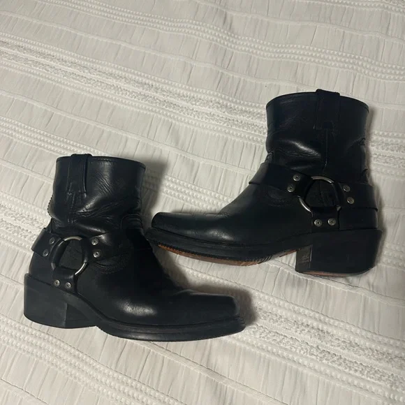 Harley Davidson Black Leather Harness Ankle Boots - Picture 2 of 13